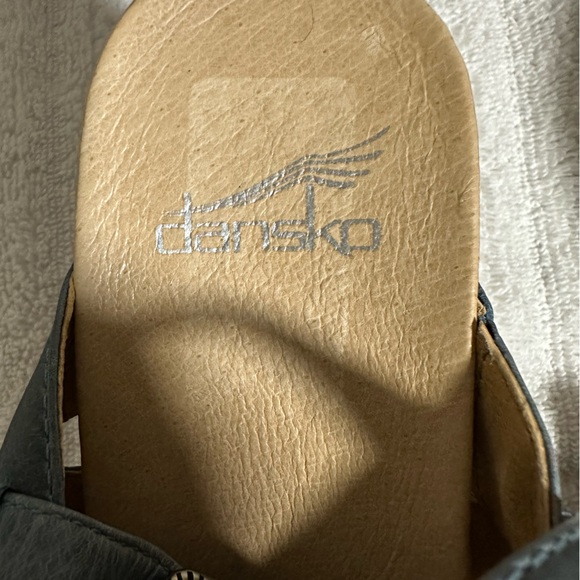 Dansko Taci Denim Leather Clogs. Mary Jane buckle sling back. Size 38 - Picture 4 of 7